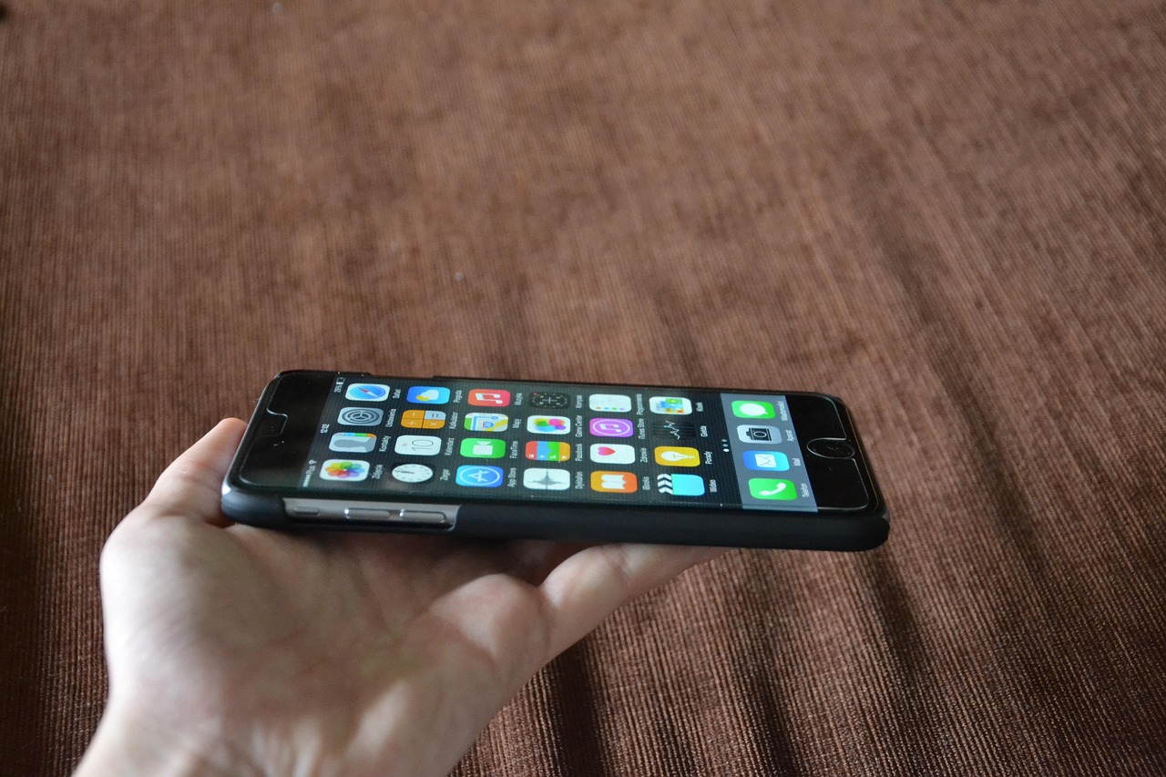 三款iPhone被列为过时产品，市场趋势下的产品更迭与消费者思考