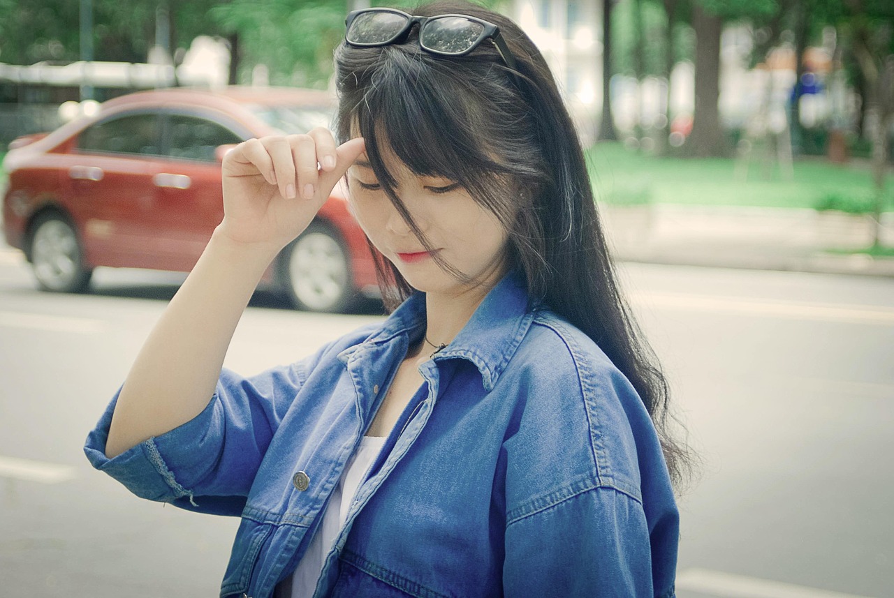 迪丽热巴，元气美少女的魅力与风采